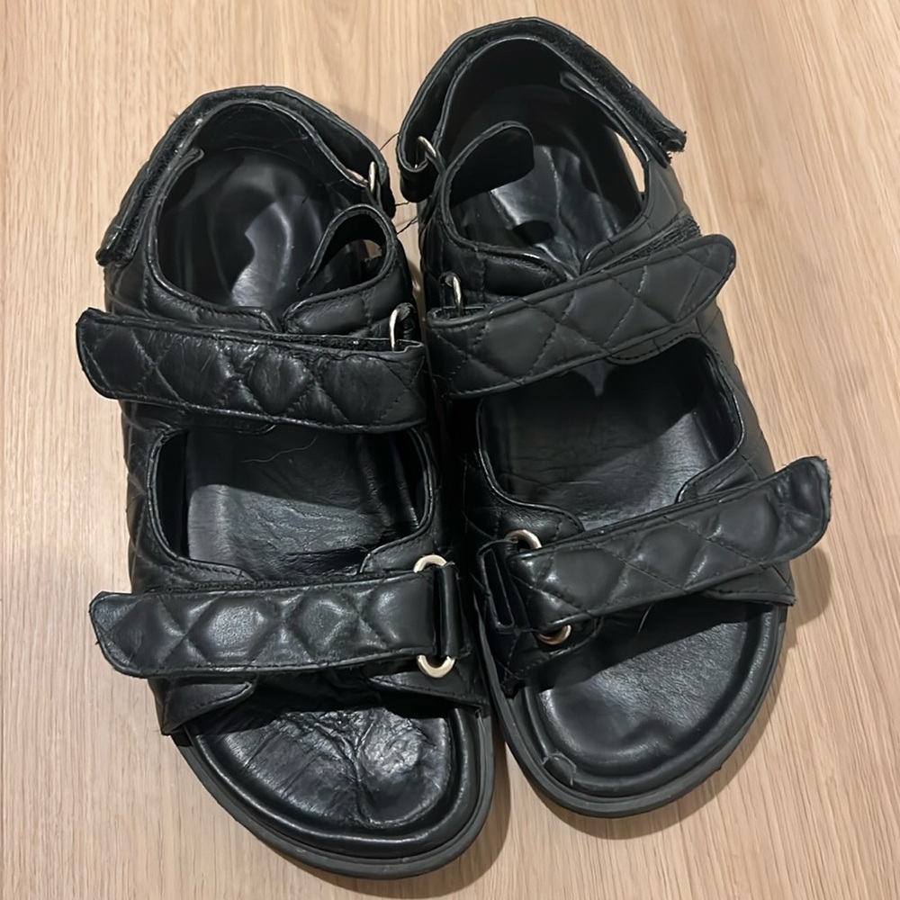 Alohas Leather Chanel Style Velcro sandals